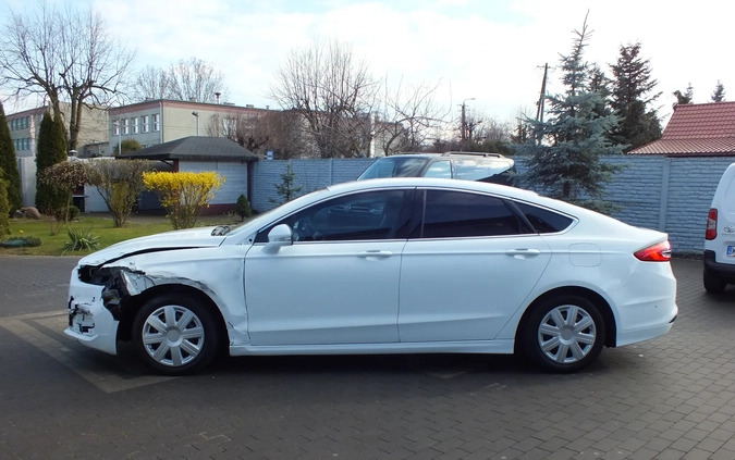 Ford Mondeo cena 34500 przebieg: 190000, rok produkcji 2019 z Działdowo małe 79